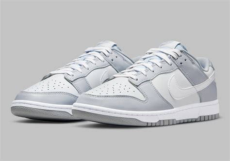 white grey dunks